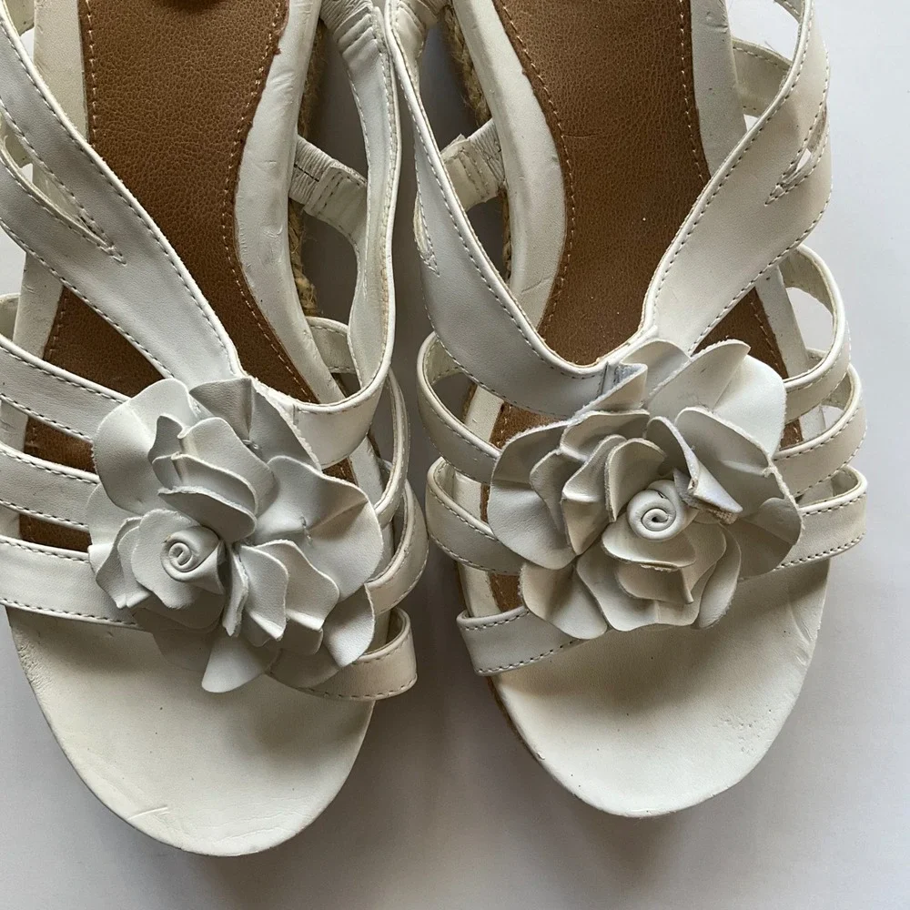 Solesenseability Mona White Flower Espadrille Wedge Sandals Womens 10 Minimalist
